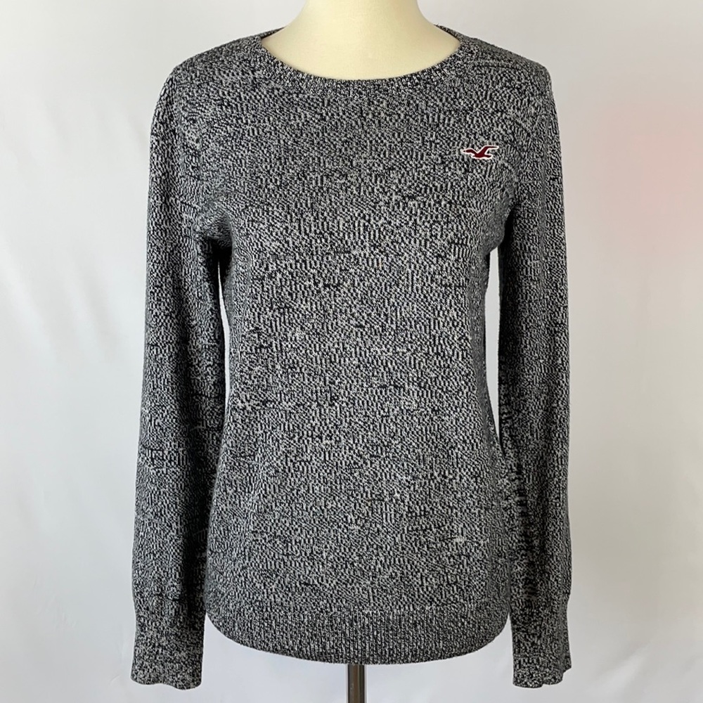 Hollister Black & White Marled Lightweight Soft and Comfy Sweater - Size Small